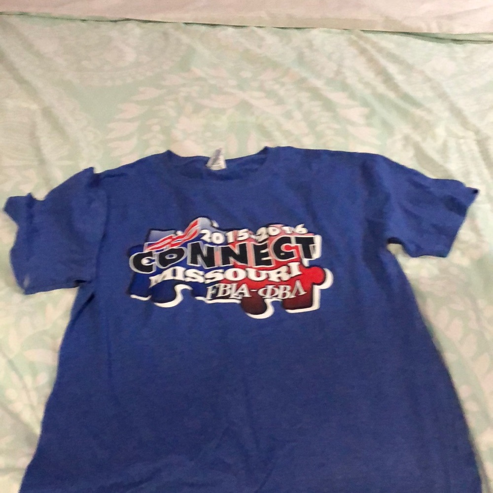 Graphic tee